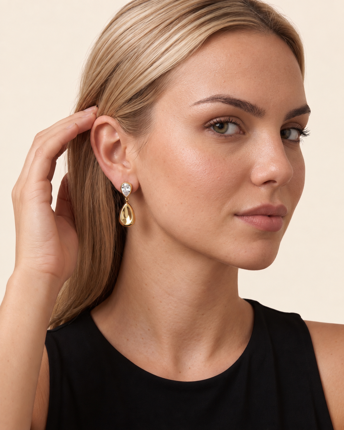 Oria Drop Earrings