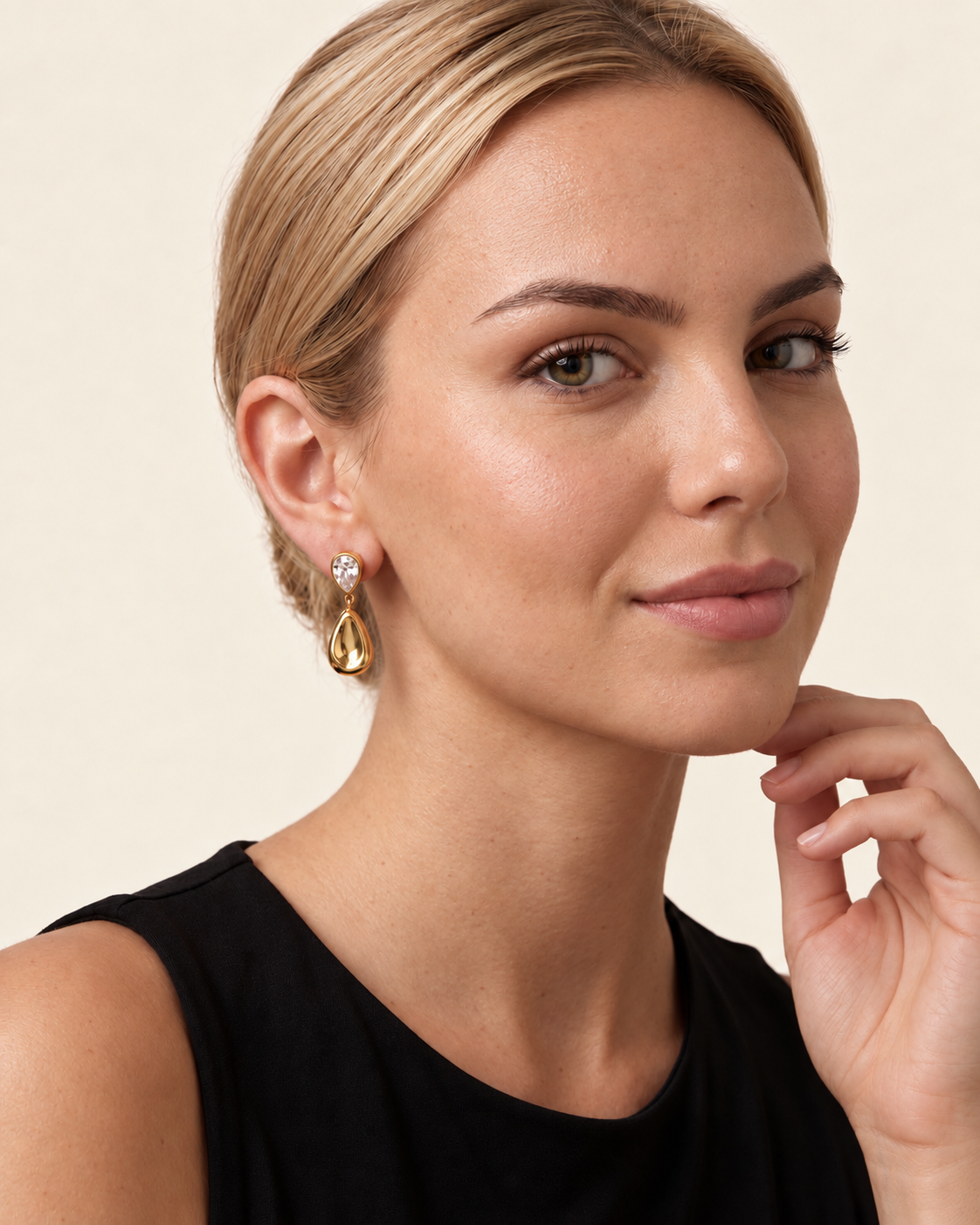 Oria Drop Earrings